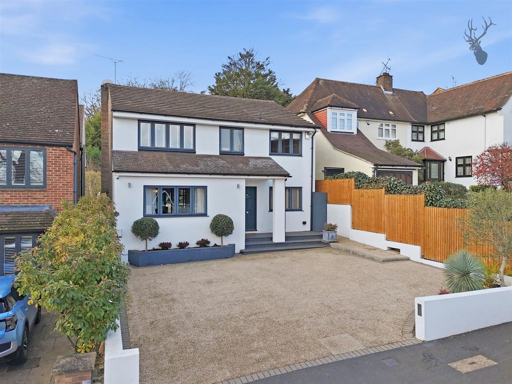 Additional image 42 of 4 bed detached house for saleRussell Road, Buckhurst Hill IG9
