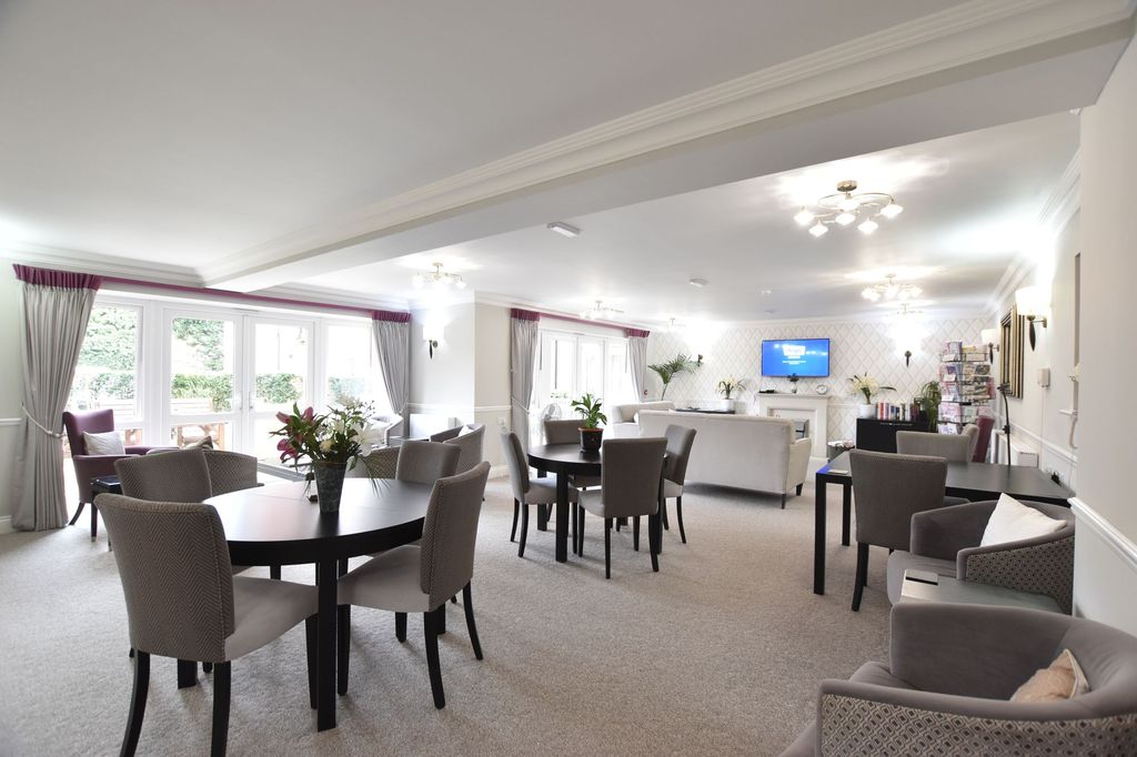 Additional image 7 of 1 bed flat for saleLeatherhead Road, Headley Lodge Leatherhead Road KT21