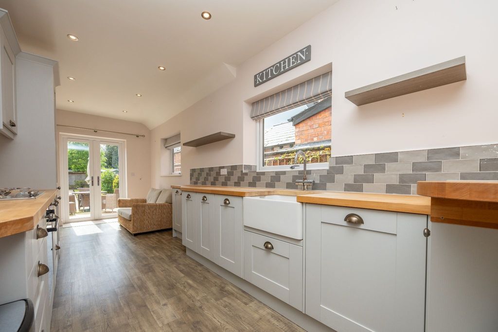 Additional image 6 of 3 bed semi-detached house for saleMoorfield Road, Alcester B49