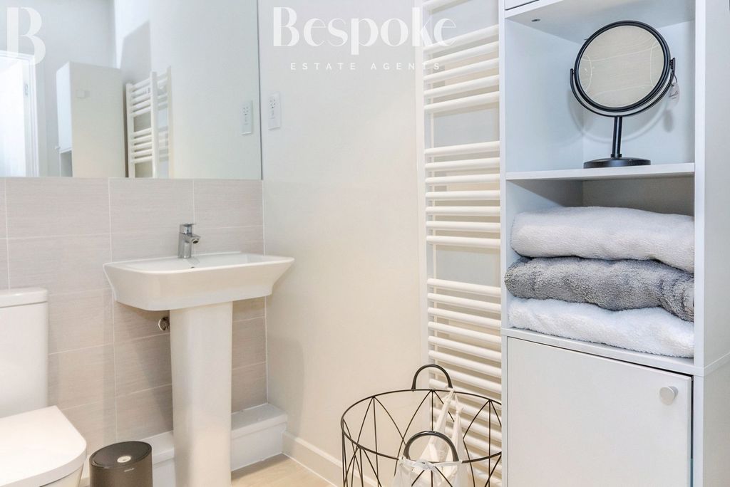 Additional image 20 of 1 bed flat for saleBolton Drive, Shinfield RG2