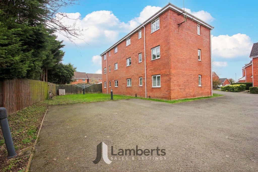 Additional image 16 of 2 bed flat for saleYeomans Close, Astwood Bank B96