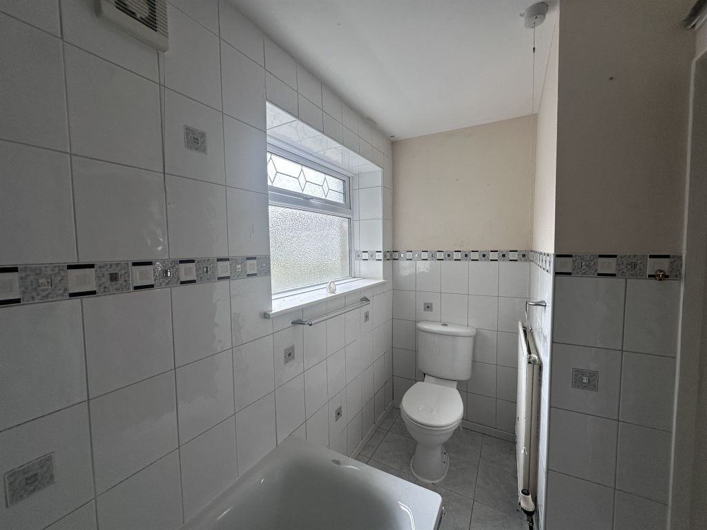 Additional image 6 of 3 bed flat for saleHeol Frank, Penlan, Swansea SA5