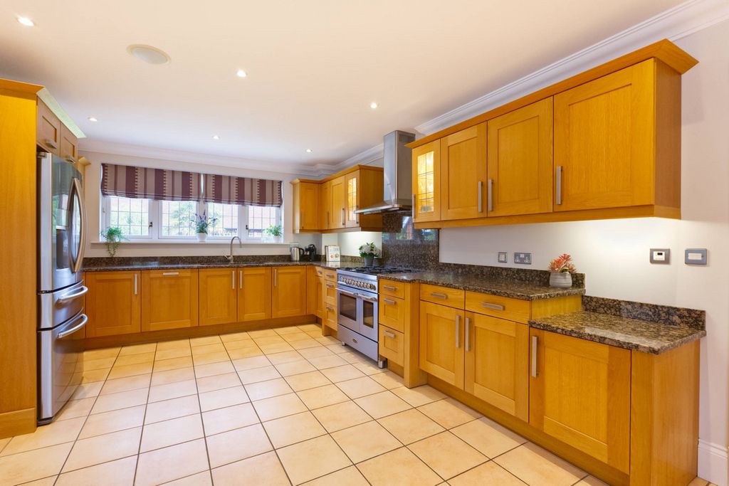 Additional image 7 of 4 bed detached house for saleOakley Gardens, Brockham Park RH3