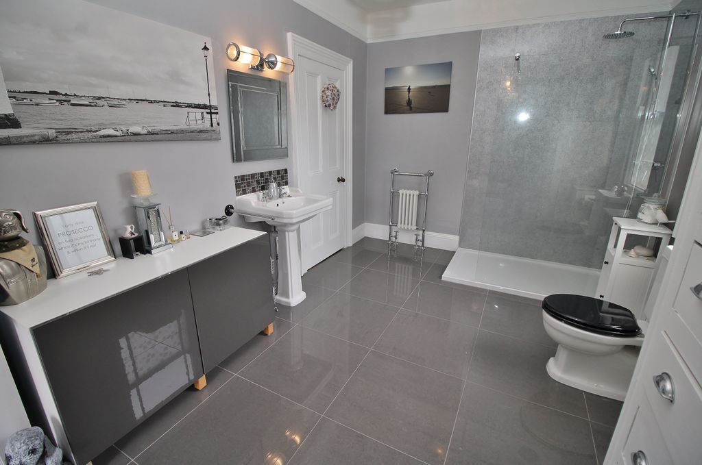Additional image 24 of 4 bed semi-detached house for saleWraysbury House, Long Copse Lane, Emsworth PO10