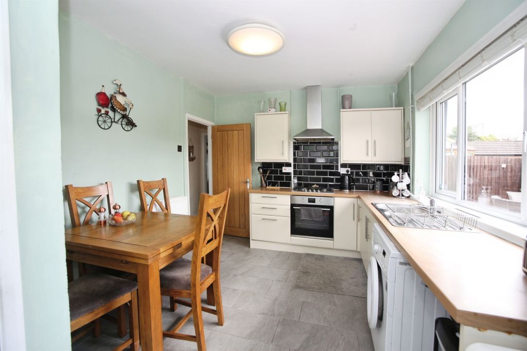 Additional image 8 of 2 bed detached bungalow for saleNantgarw Road, Caerphilly CF83