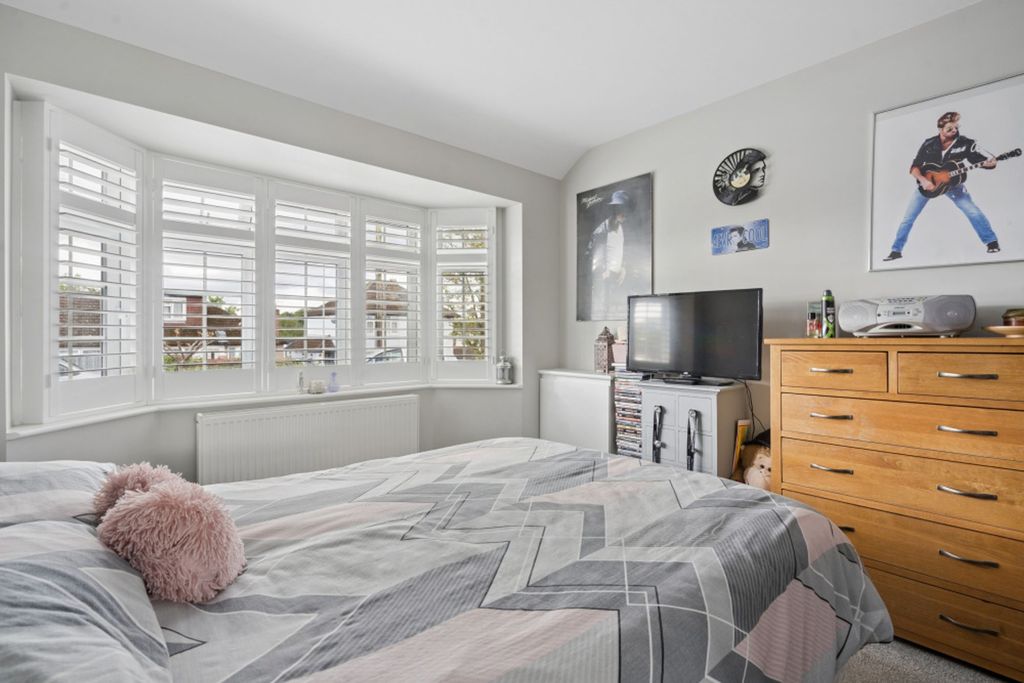 Additional image 11 of 2 bed semi-detached bungalow for saleCarpenders Avenue, Carpenders Park WD19