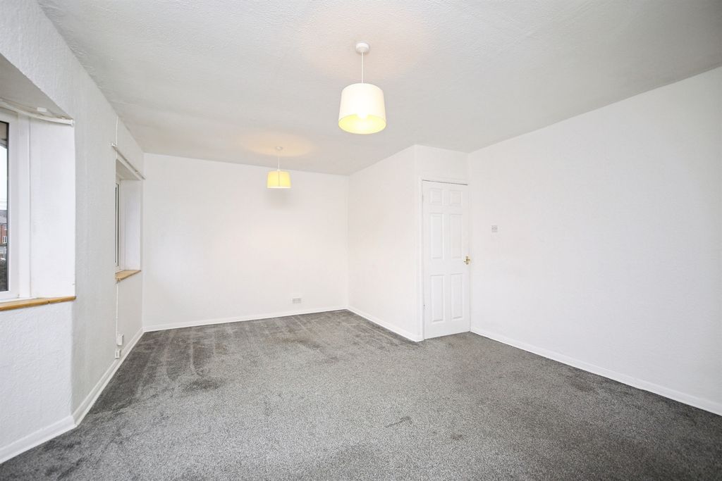 Additional image 5 of 2 bed maisonette for saleWest Green Drive, Stratford-Upon-Avon CV37