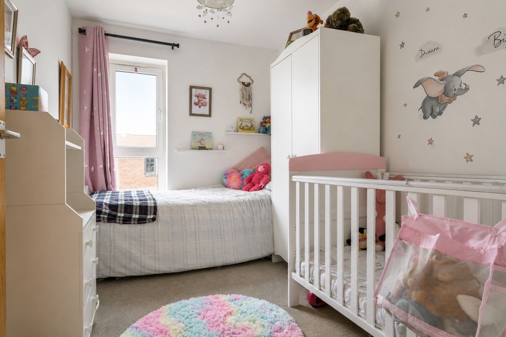 Additional image 9 of 2 bed flat for sale21 Hop House Furrow Crescent, Curbridge, Witney OX29