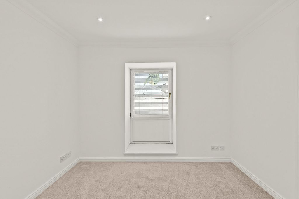Additional image 12 of 2 bed flat for saleHunter Street, Auchterarder PH3