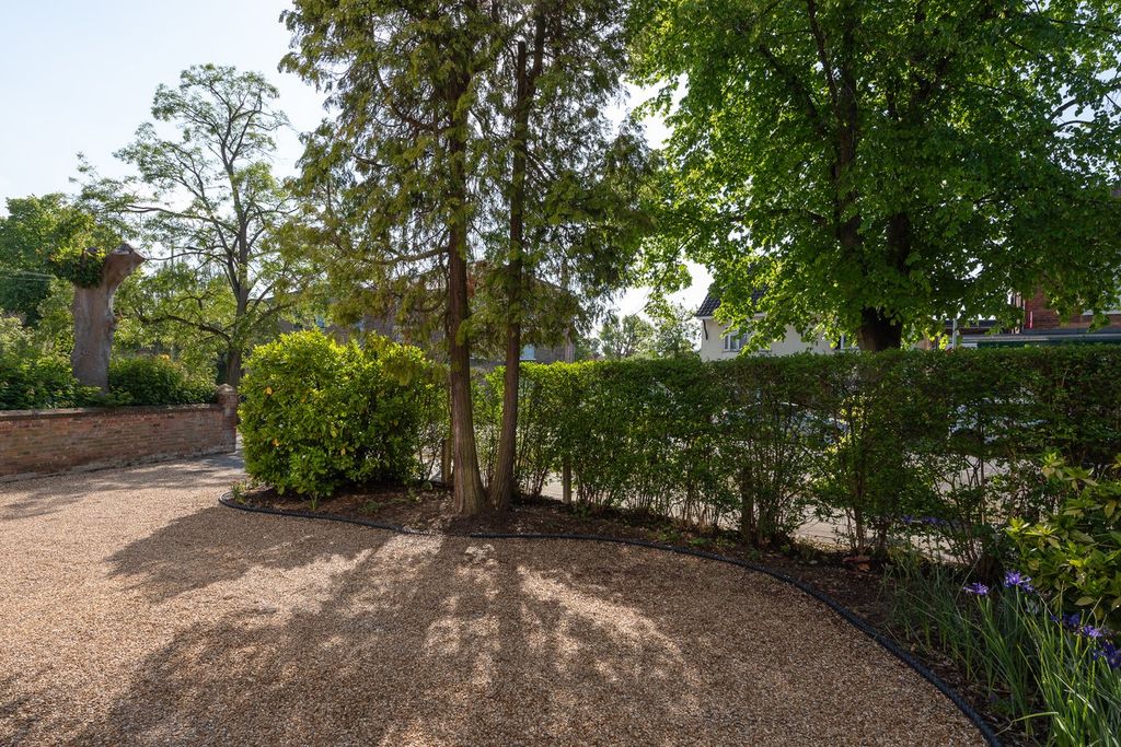 Additional image 36 of 7 bed detached house for saleKimbolton Road, Bedford MK40