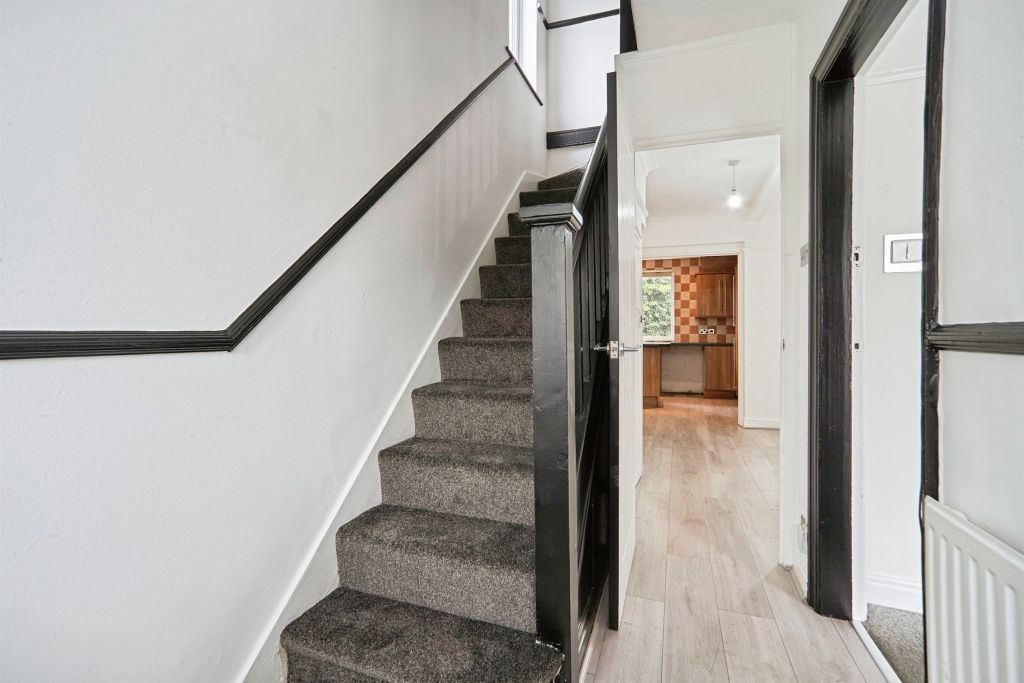 Additional image 7 of 4 bed semi-detached house for saleTong Road, Leeds LS12