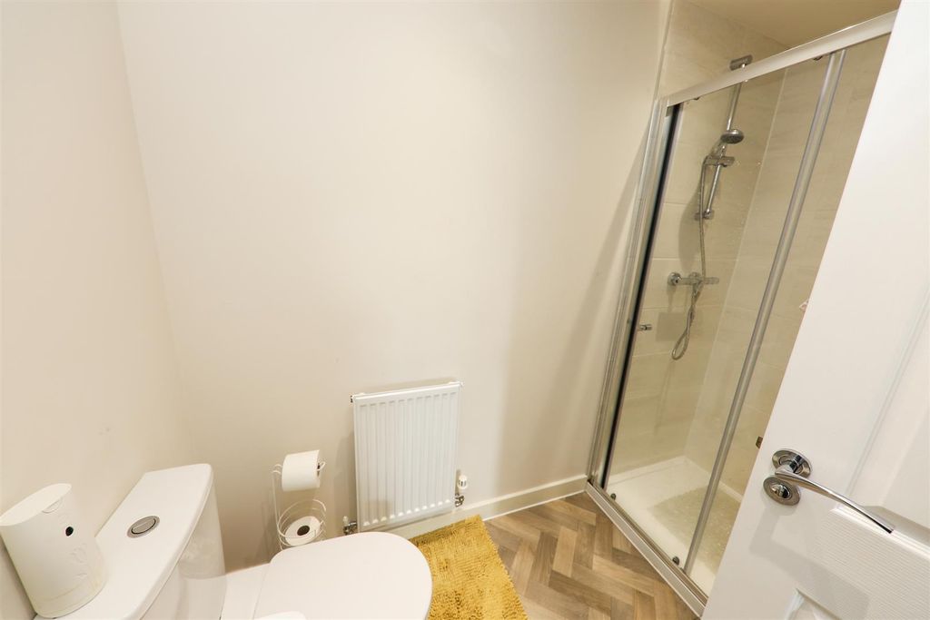 Additional image 13 of 4 bed town house for saleLakeside Boulevard, Lakeside, Doncaster DN4