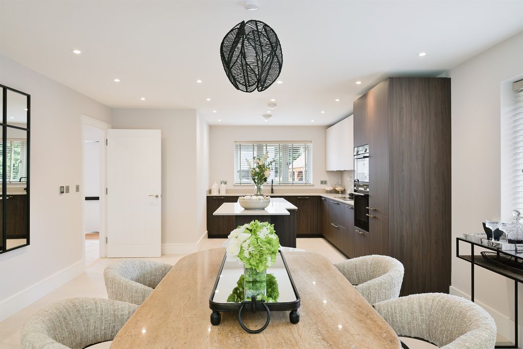 Additional image 8 of 4 bed detached house for saleHuntersfield Farm, Fairlawn Road, Banstead SM7