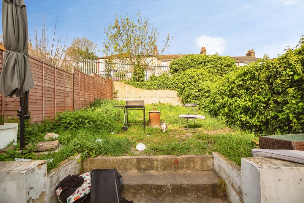Additional image 17 of 3 bed semi-detached house for saleOrchard Road, Belvedere DA17