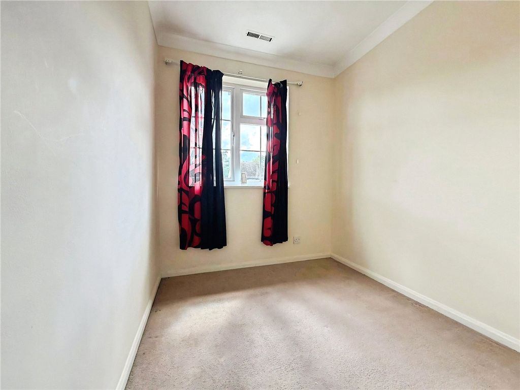 Additional image 10 of 3 bed detached house for saleAlterton Close, Woking, Surrey GU21