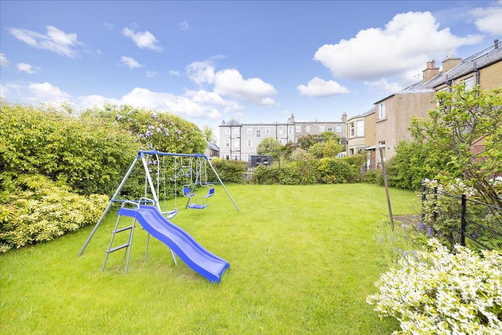Additional image 19 of 3 bed flat for sale13 Park Crescent, Edinburgh EH16
