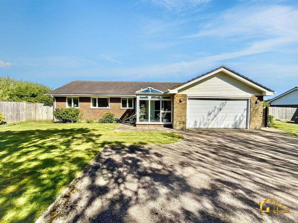 Additional image 19 of 3 bed detached bungalow for saleCooden Sea Road, Cooden, Bexhill-On-Sea TN39