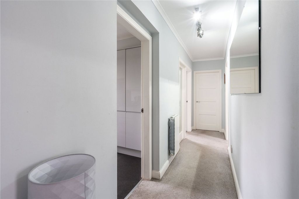 Additional image 5 of 2 bed flat for sale11 Barnton Court, Barnton, Edinburgh EH4