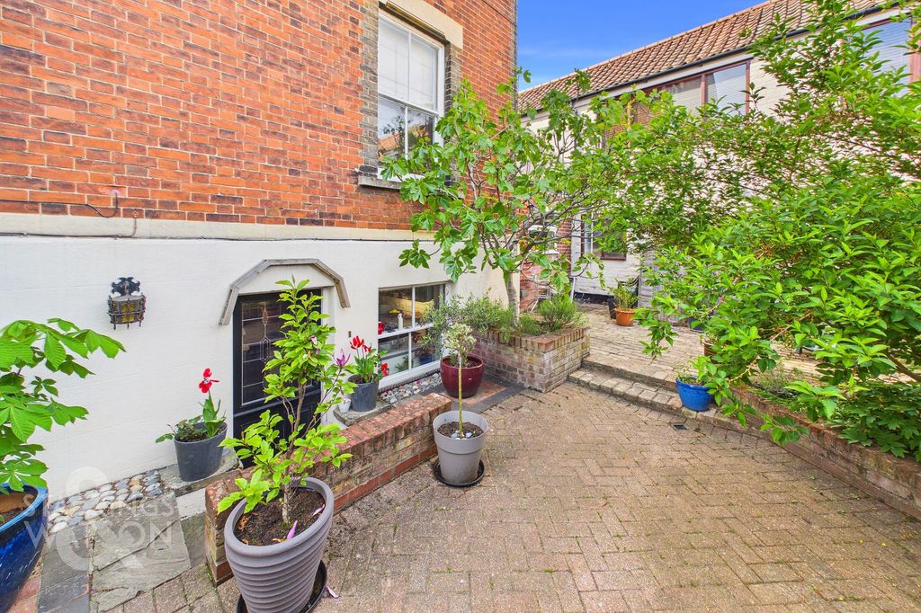 Additional image 22 of 5 bed semi-detached house for saleStation Road, Beccles NR34