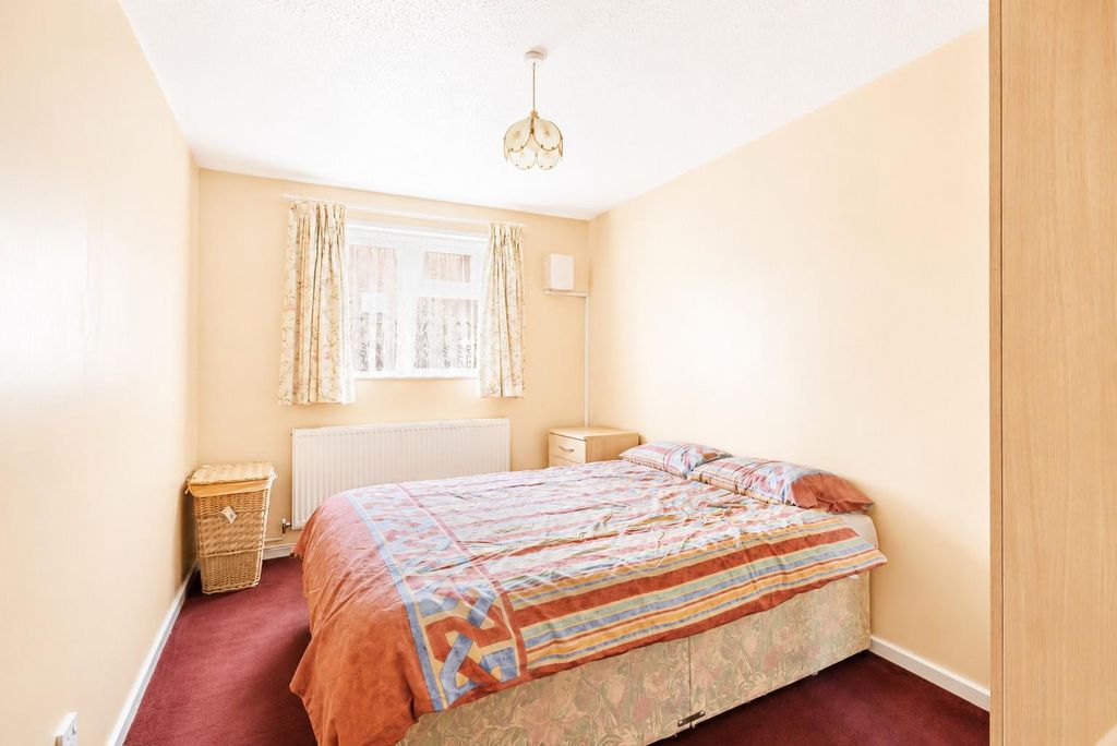 Additional image 8 of 2 bed flat for saleMulberry Close, Broxbourne EN10