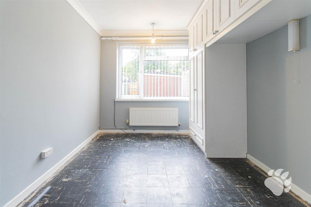 Additional image 8 of 2 bed flat for saleLong Gages, Basildon SS14
