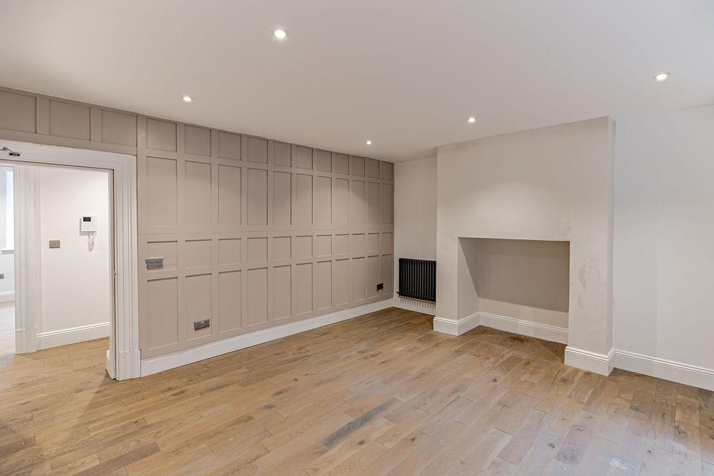 Additional image 4 of 2 bed flat for saleApartment 1, 16 Victoria Place, Carlisle CA1