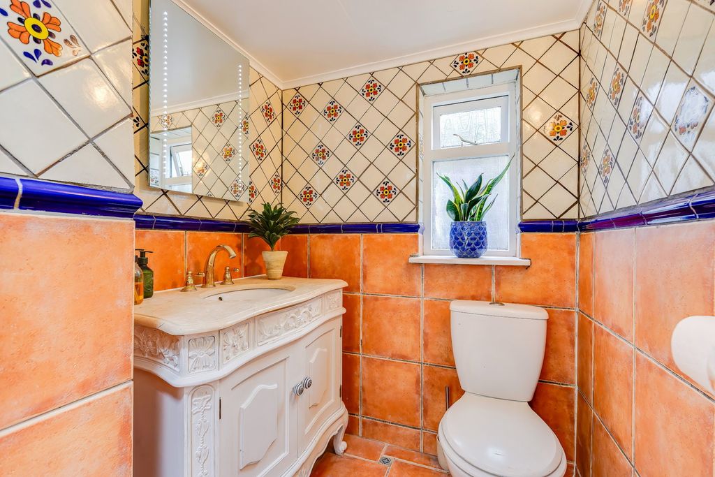 Additional image 17 of 4 bed terraced house for saleWaterloo Road, Penylan, Cardiff CF23