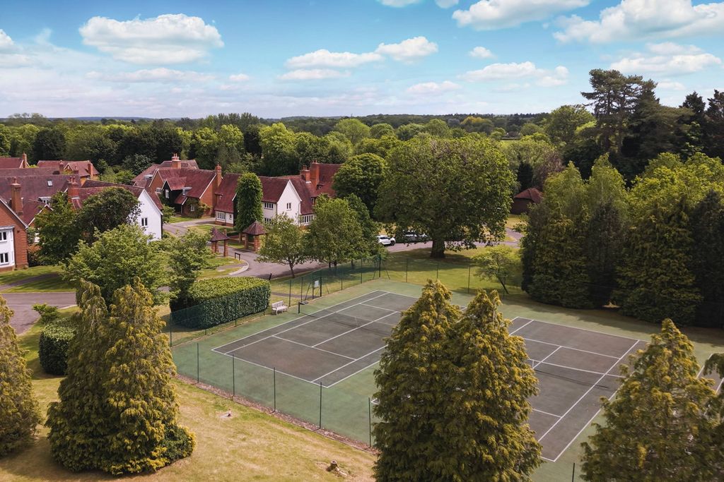 Additional image 24 of 4 bed detached house for saleOakley Gardens, Brockham Park RH3