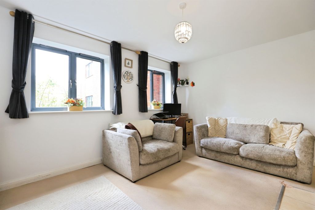 Additional image 5 of 2 bed flat for saleCastle Road, Kidderminster DY11