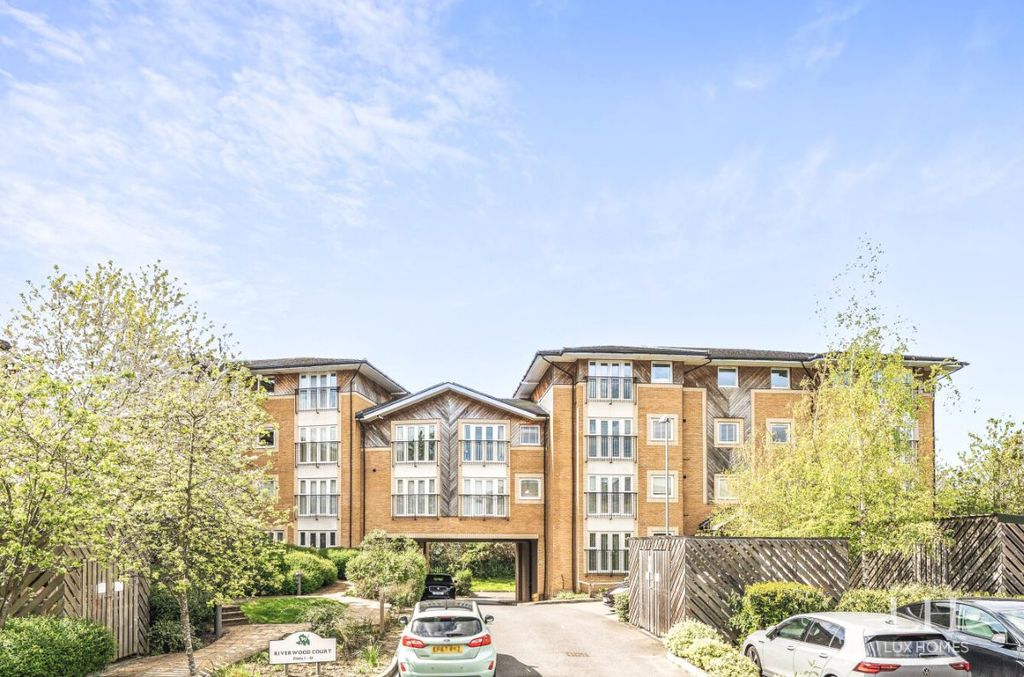 Additional image 19 of 2 bed flat for saleRiverwood Court, Hornchurch RM11