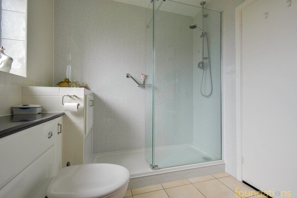 Additional image 9 of 3 bed flat for saleCollington Avenue, Bexhill-On-Sea TN39