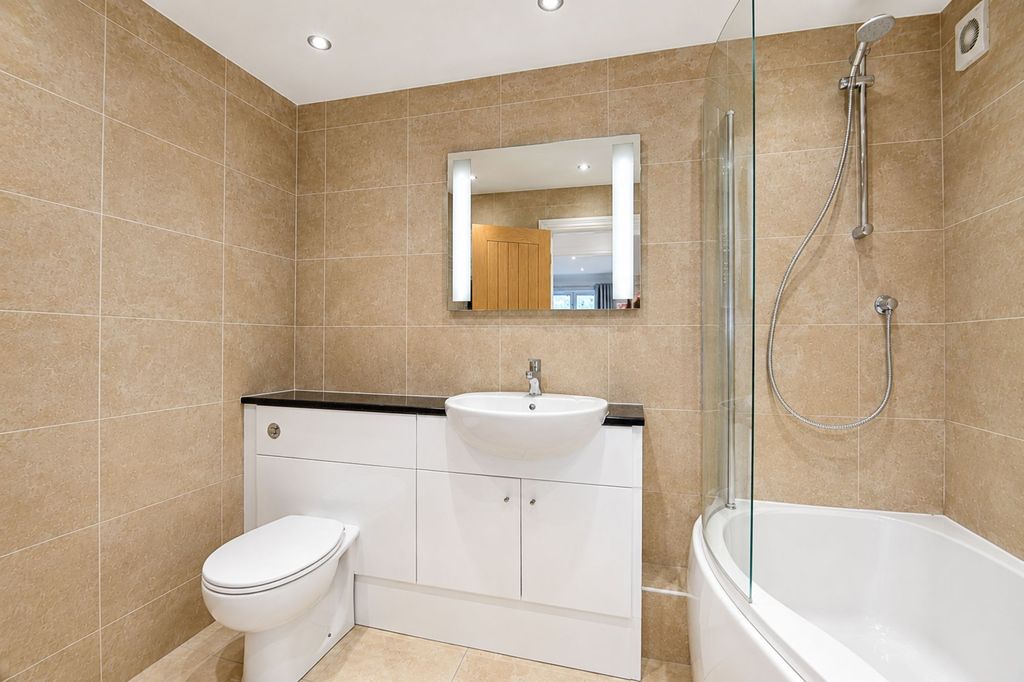 Additional image 9 of 2 bed flat for saleHeyes Lane, Alderley Edge SK9