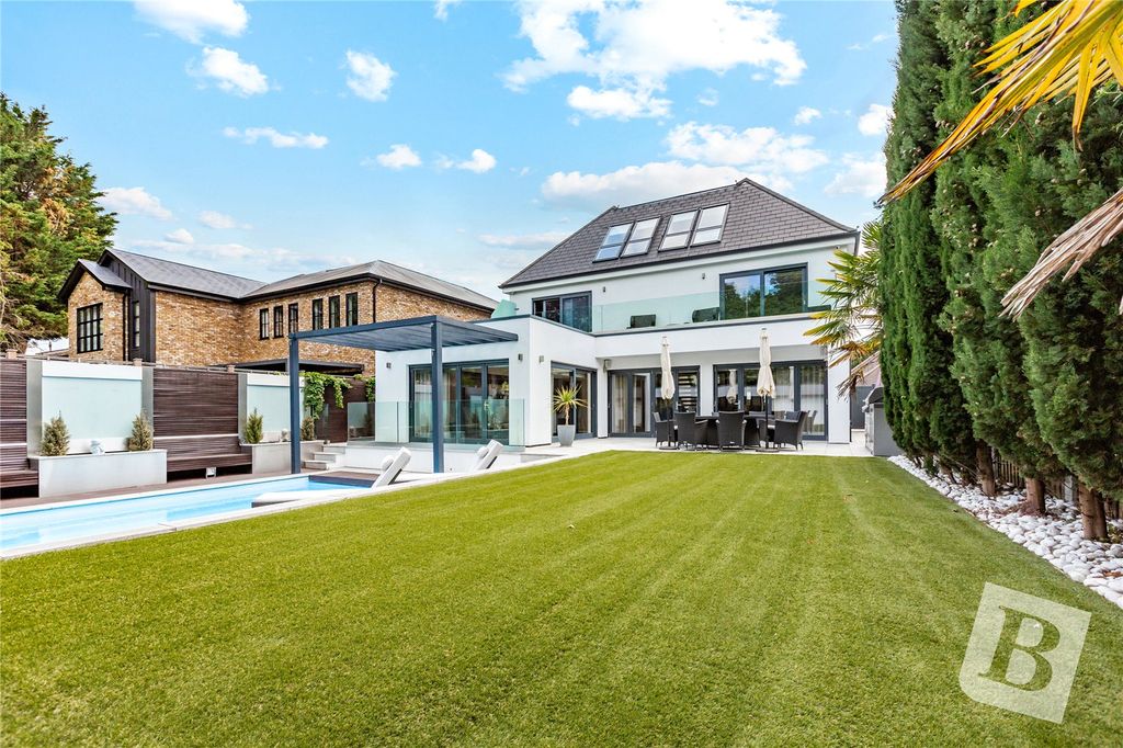 Additional image 46 of 5 bed detached house for saleNelmes Road, Emerson Park RM11
