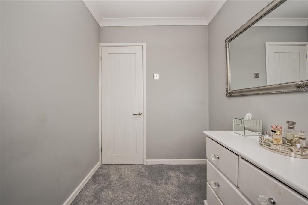 Additional image 16 of 3 bed semi-detached house for saleWheelwright Close, Leeds LS12