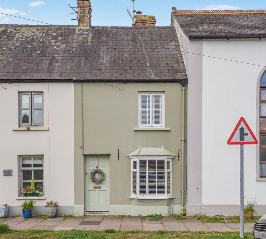 2 bed terraced house for saleMaryport Street, Usk, Monmouthshire NP15