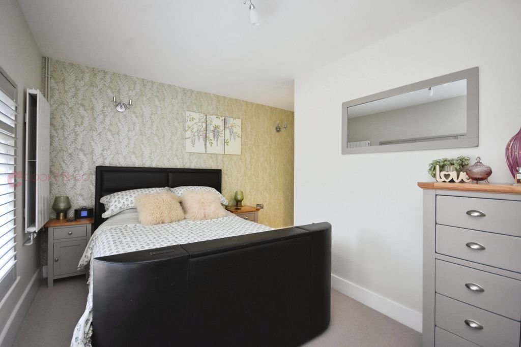 Additional image 13 of 4 bed detached bungalow for saleKingsgate Avenue, Broadstairs, Kent CT10