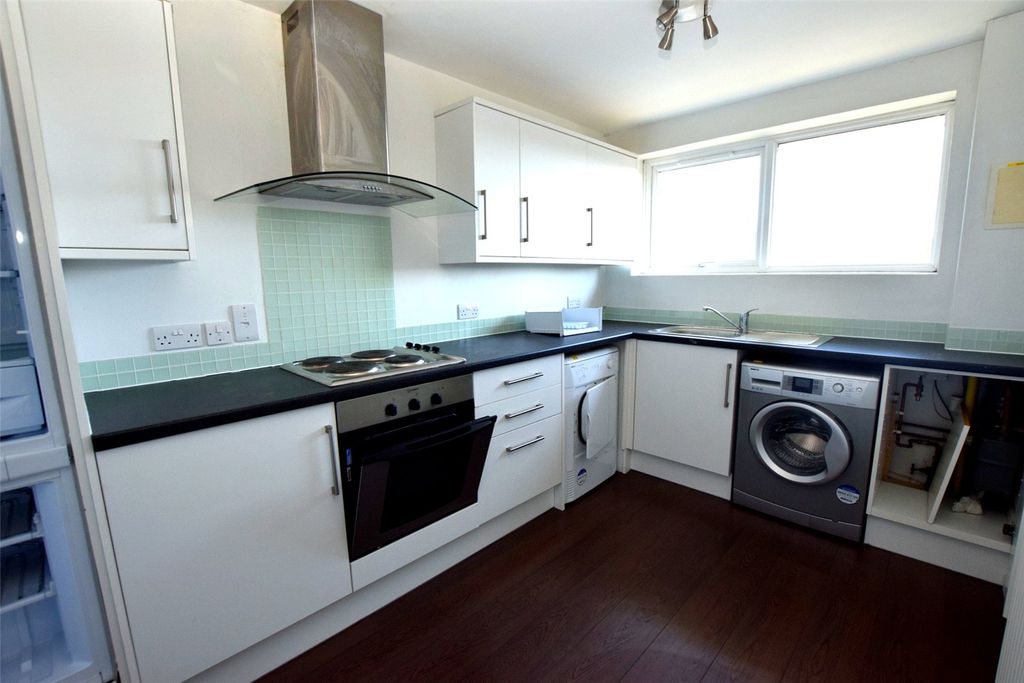 Additional image 2 of 2 bed maisonette for saleBeechwood Road, Alton, Hampshire GU34