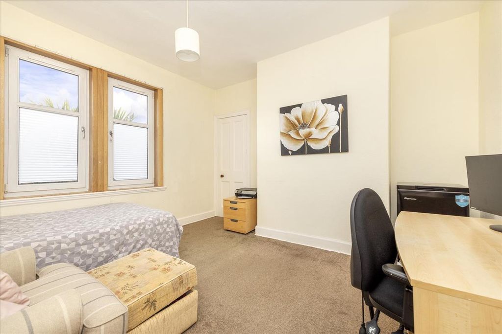 Additional image 12 of 3 bed flat for sale13 Park Crescent, Edinburgh EH16