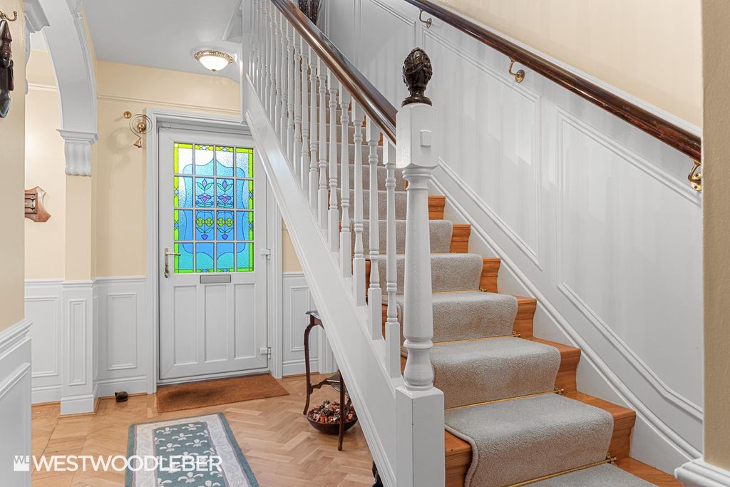 Additional image 20 of 4 bed detached house for saleStation Road, Broxbourne EN10