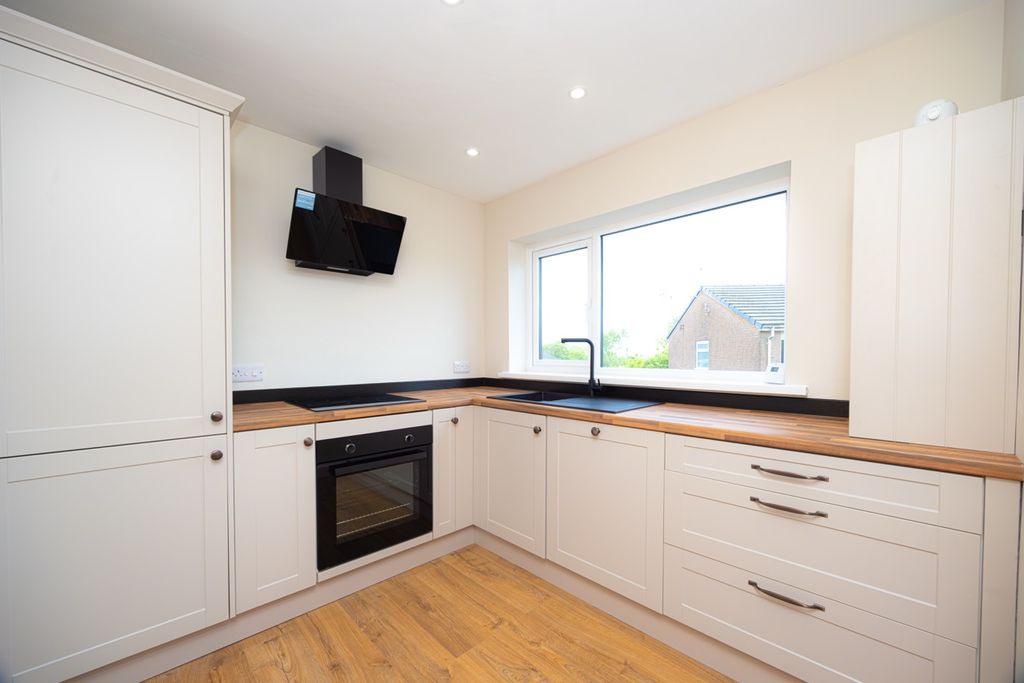 Additional image 5 of 2 bed flat for saleHarringdale Road, High Harrington CA14