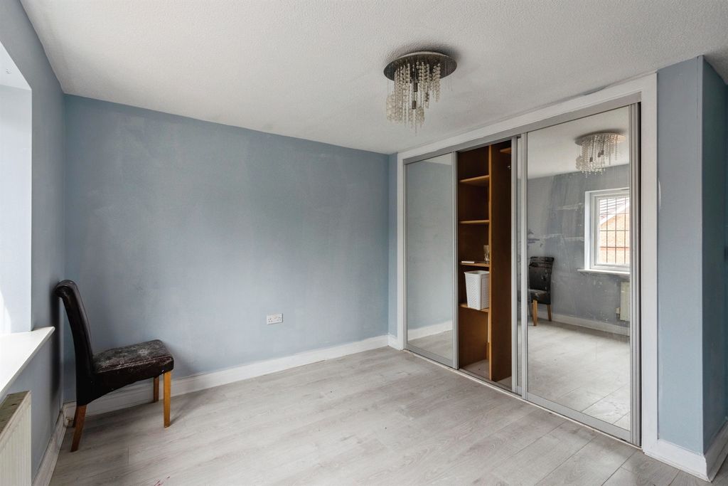 Additional image 12 of 6 bed detached house for saleElmwood Way, Barnsley S75