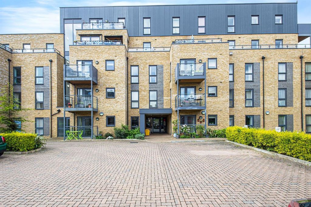 Additional image 13 of 2 bed flat for saleAlbion Road, Bexleyheath DA6