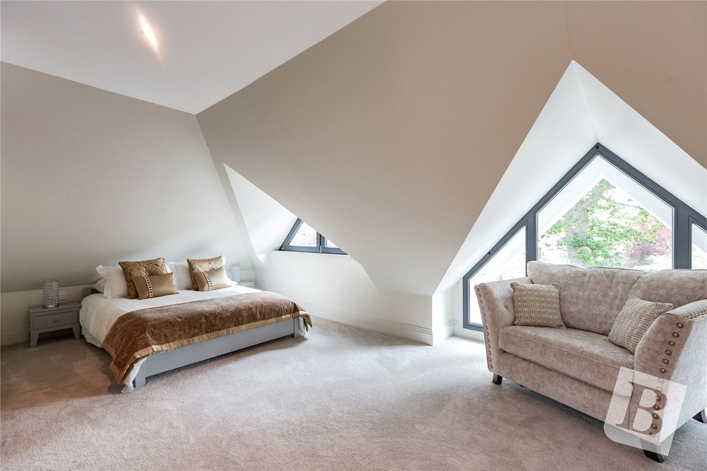 Additional image 18 of 5 bed detached house for saleNelmes Road, Emerson Park RM11