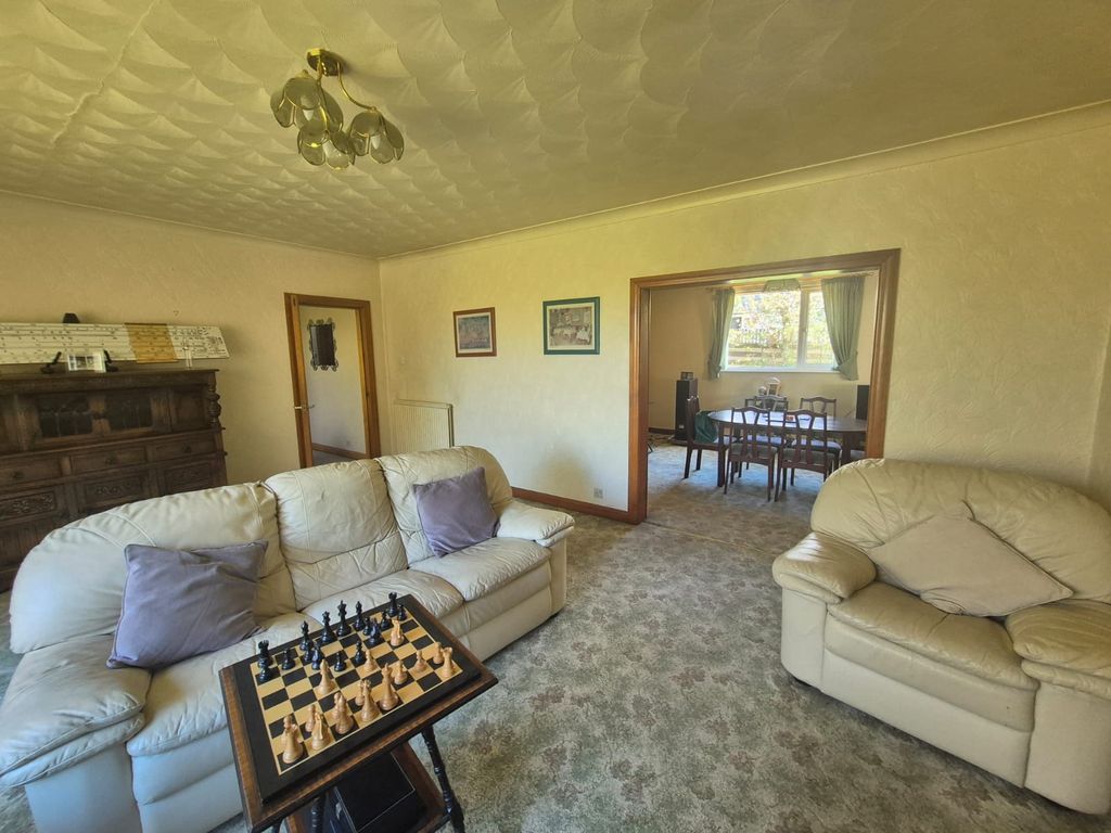 4 bed detached house for saleLockerbie DG11 photo 4