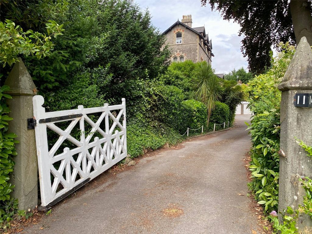 3 bed flat for saleThe Avenue, Sneyd Park, Bristol BS9