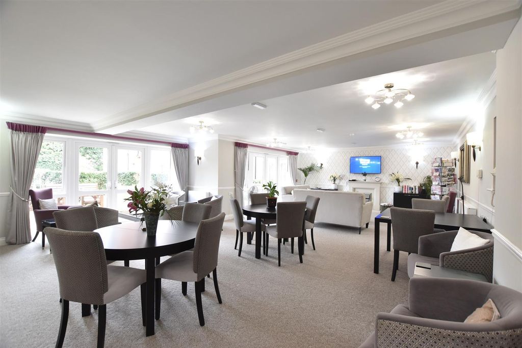 Additional image 5 of 1 bed flat for saleLeatherhead Road, Headley Lodge Leatherhead Road KT21