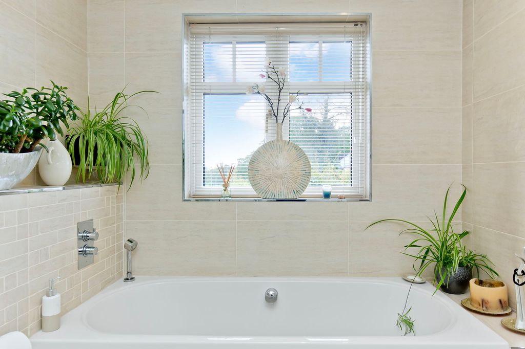Additional image 26 of 5 bed detached house for sale24 Ravelrig Gait, Balerno, Edinburgh EH14