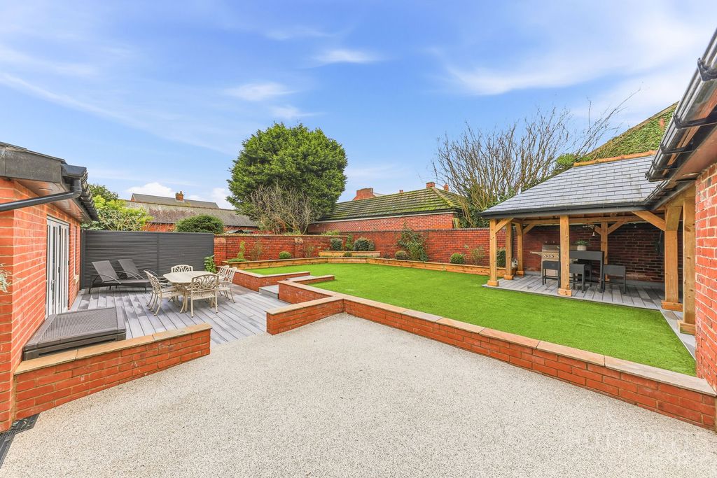Additional image 49 of 5 bed semi-detached house for saleChurch Street, Brierley, Barnsley S72