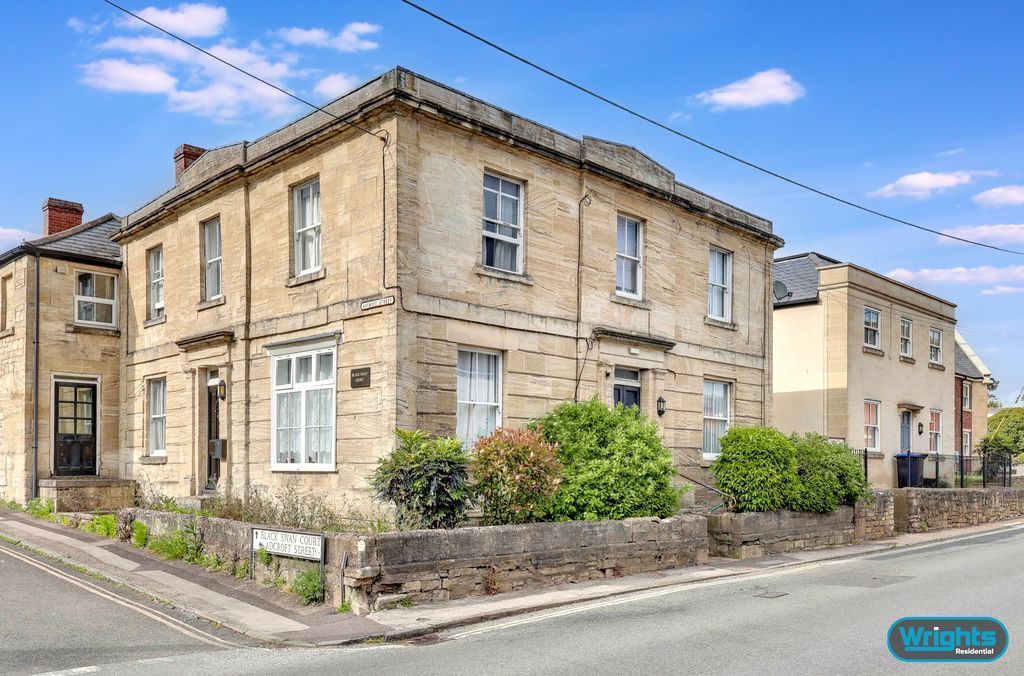 1 bed flat for saleBlack Swan Court, Trowbridge BA14