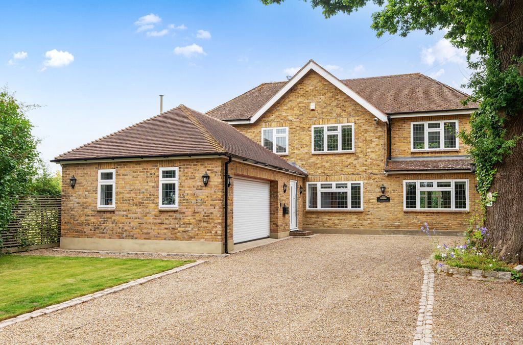 4 bed detached house for saleOakley Road, Bromley Common, Kent BR2